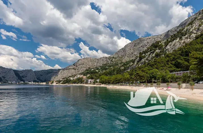 Prodej pozemku pro bydlení, Omiš, Chorvatsko, 3332 m2