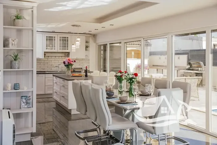 Prodej vily, Podstrana, Chorvatsko, 220 m2