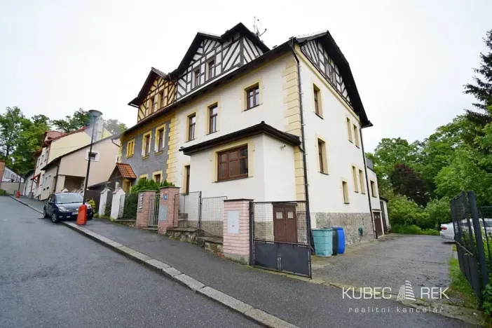 Pronájem bytu 2+kk, Tábor, Zbyňkova, 76 m2