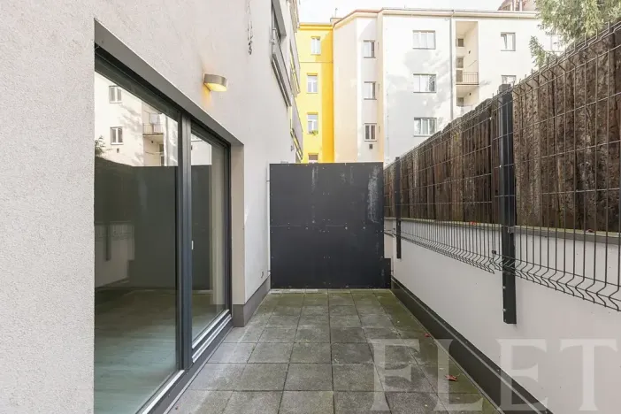 Pronájem bytu 1+kk, Praha - Smíchov, Pod Barvířkou, 32 m2