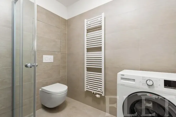 Pronájem bytu 1+kk, Praha - Modřany, Mezi vodami, 33 m2