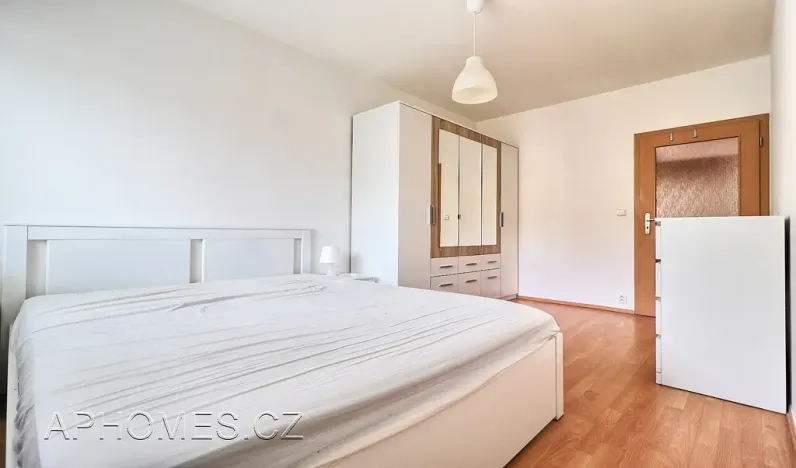 Pronájem bytu 3+kk, Praha - Řepy, Skuteckého, 75 m2