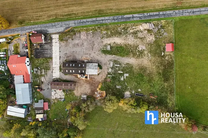 Prodej výrobních prostor, Strašín, 10239 m2