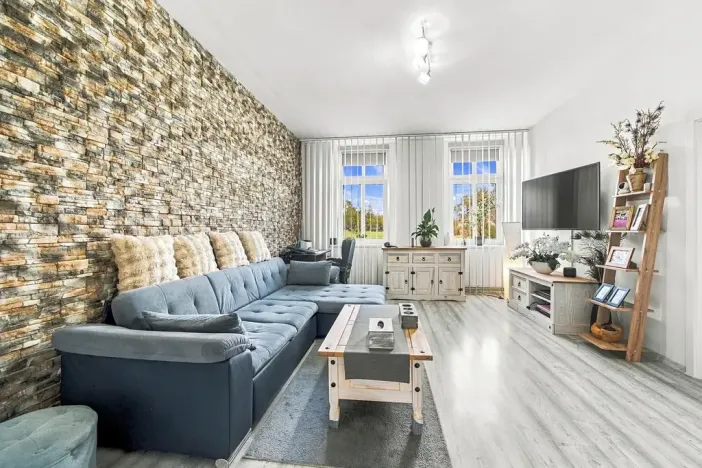 Prodej bytu 2+1, Novosedlice, Míru, 58 m2