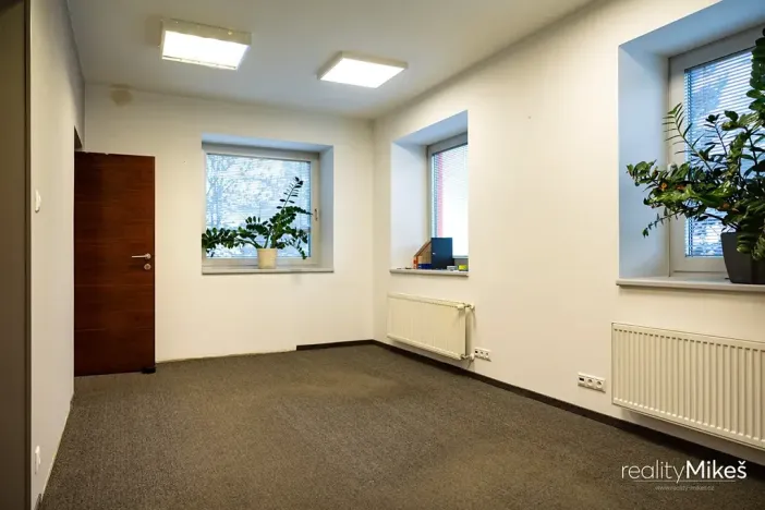 Prodej výrobních prostor, Liberec, Malodoubská, 3613 m2