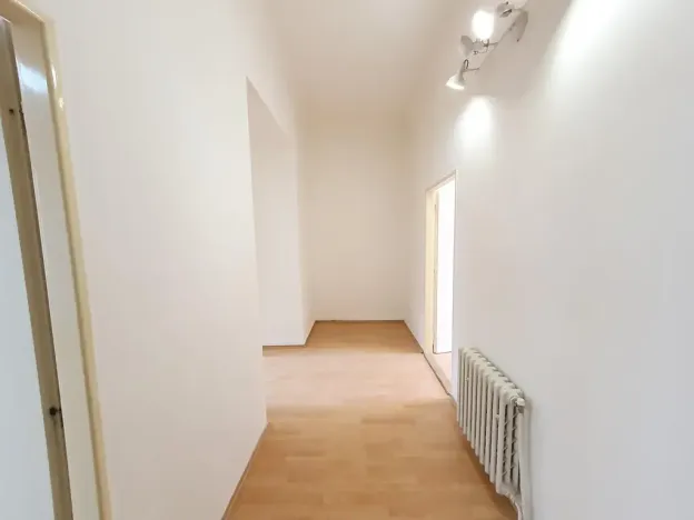 Pronájem kanceláře, Praha - Vinohrady, Bělehradská, 70 m2