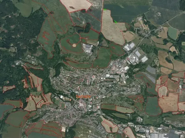 Dražba pole, Tachov, 200 m2