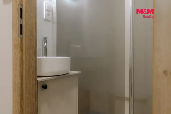 Prodej bytu 2+kk, Třinec - Lyžbice, Seifertova, 30 m2
