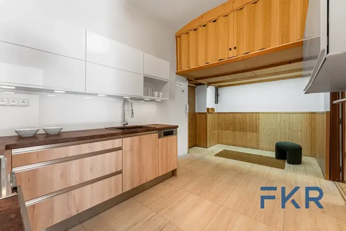 Prodej bytu 2+1, Praha - Smíchov, Radlická, 64 m2