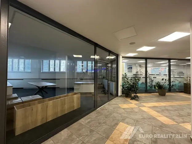 Pronájem kanceláře, Zlín, Zarámí, 46 m2