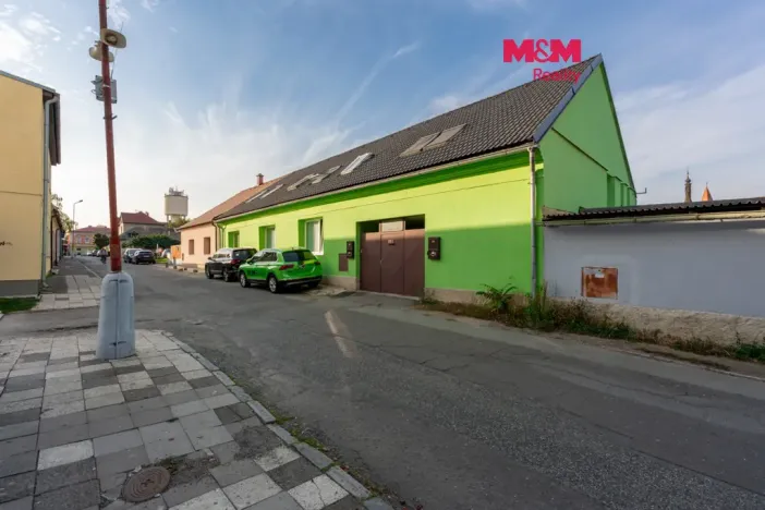 Prodej činžovního domu, Pečky, Barákova, 336 m2
