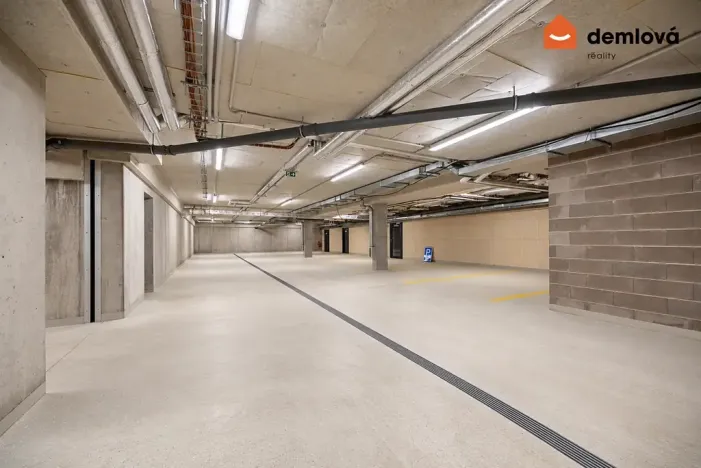 Pronájem bytu 2+kk, Ostrava, Na Burni, 61 m2