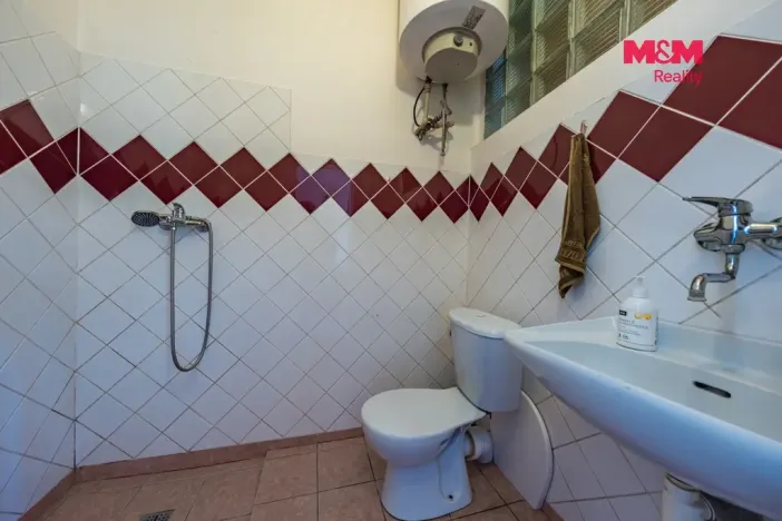 Prodej činžovního domu, Nová Ves - Vepřek, 600 m2