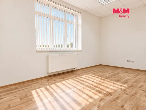 Pronájem kanceláře, Úvaly, 208 m2