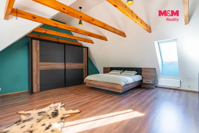 Prodej rodinného domu, Lužnice, 180 m2