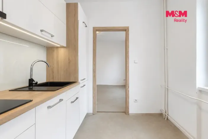Prodej bytu 2+1, Klatovy - Klatovy III, Masarykova, 54 m2