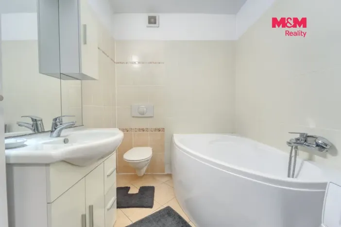 Prodej bytu 2+kk, Vochov, 44 m2