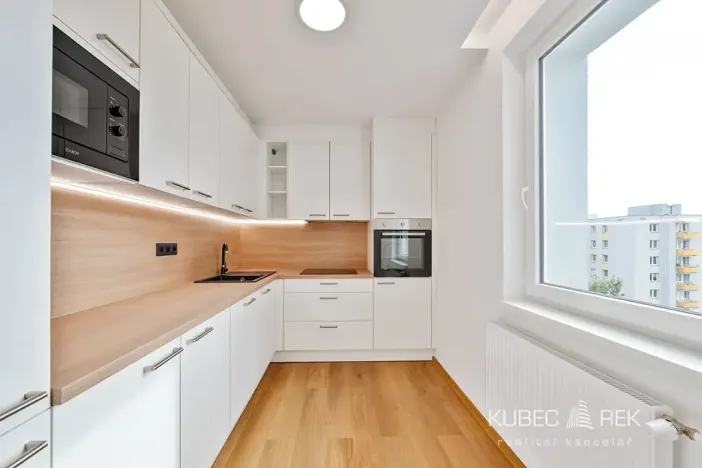 Pronájem bytu 3+1, Tábor, Minská, 67 m2