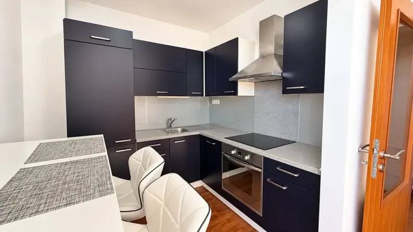 Prodej bytu 2+kk, Praha - Vršovice, Krymská, 39 m2