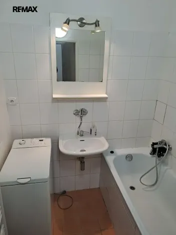 Pronájem bytu 1+1, Praha - Břevnov, Pod Marjánkou, 40 m2
