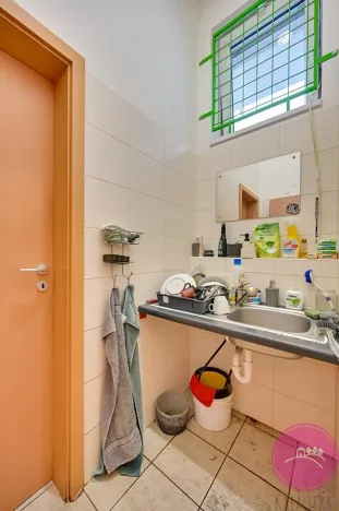 Prodej obchodního prostoru, Olomouc, tř. Míru, 140 m2