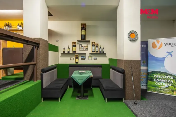 Pronájem obchodního prostoru, Pardubice - Bílé Předměstí, Dašická, 1230 m2