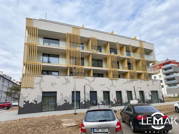 Pronájem bytu 1+kk, Olomouc, Varšavské nám., 35 m2