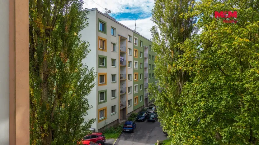 Prodej bytu 2+1, Jílové - Kamenná, Oblouková, 58 m2