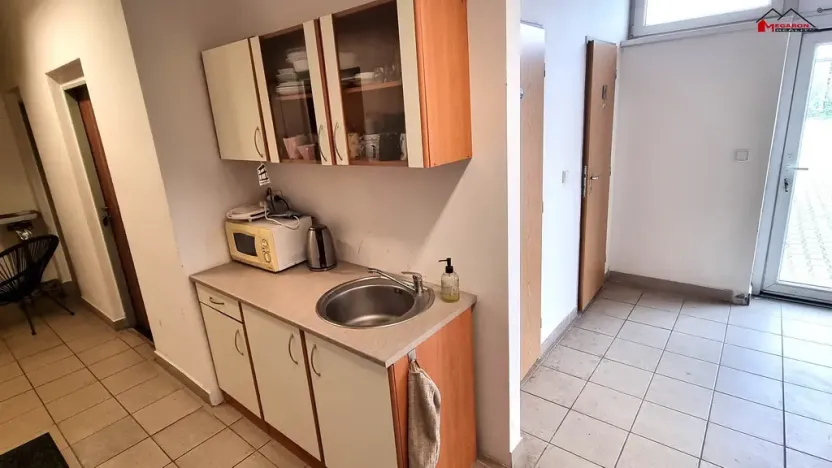 Pronájem obchodního prostoru, Břeclav, Na Zahradách, 10 m2