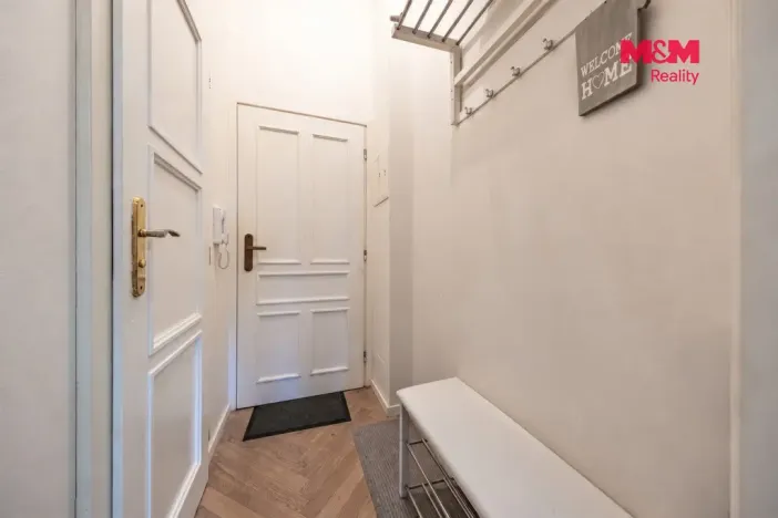 Prodej bytu 1+kk, Praha - Nusle, náměstí Bratří Synků, 23 m2