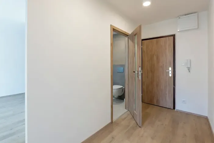 Prodej bytu 2+kk, Praha - Uhříněves, Přátelství, 39 m2