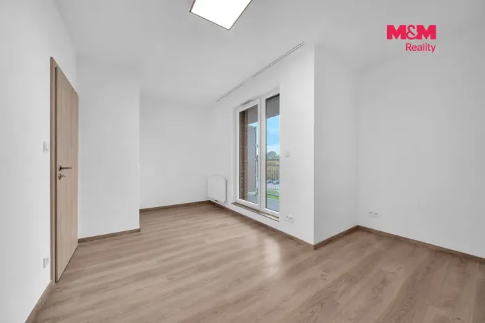 Pronájem bytu 2+kk, Pardubice - Ohrazenice, U Sportovní školy, 51 m2