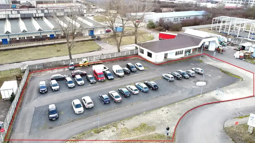 Pronájem komerčního pozemku, Louny, Postoloprtská, 2250 m2