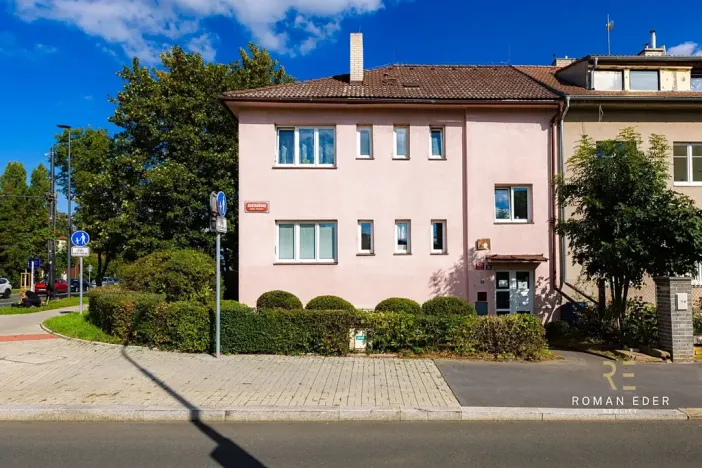 Prodej vícegeneračního domu, Praha - Liboc, Hostouňská, 278 m2