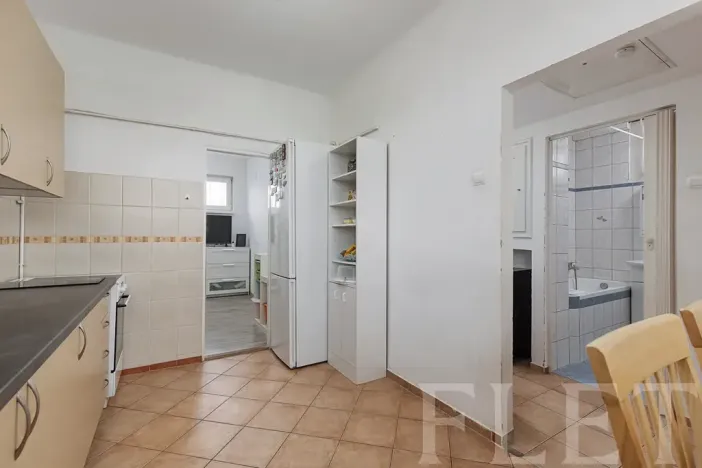 Prodej bytu 2+1, Praha - Holešovice, Osadní, 50 m2