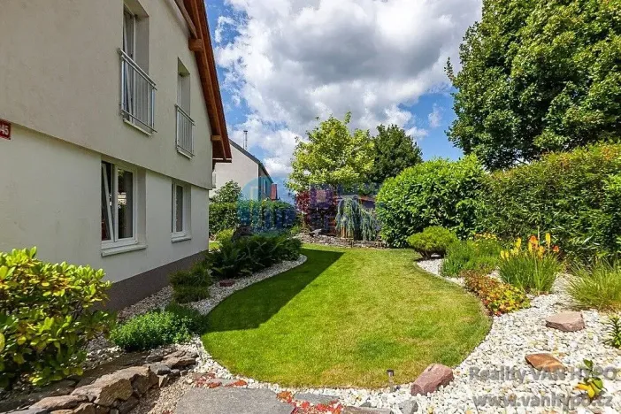 Prodej bytu 4+kk, Vysoký Újezd, U Vršku, 98 m2