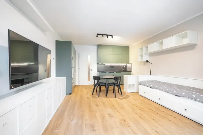 Pronájem bytu 1+kk, Praha - Horní Měcholupy, Milánská, 35 m2