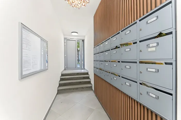 Pronájem bytu 1+kk, Praha - Břevnov, Pod Drinopolem, 41 m2