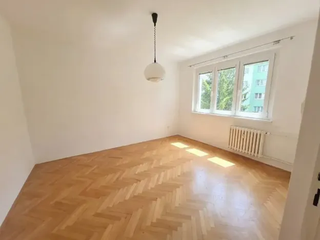 Pronájem bytu 2+1, Kroměříž, Velehradská, 54 m2