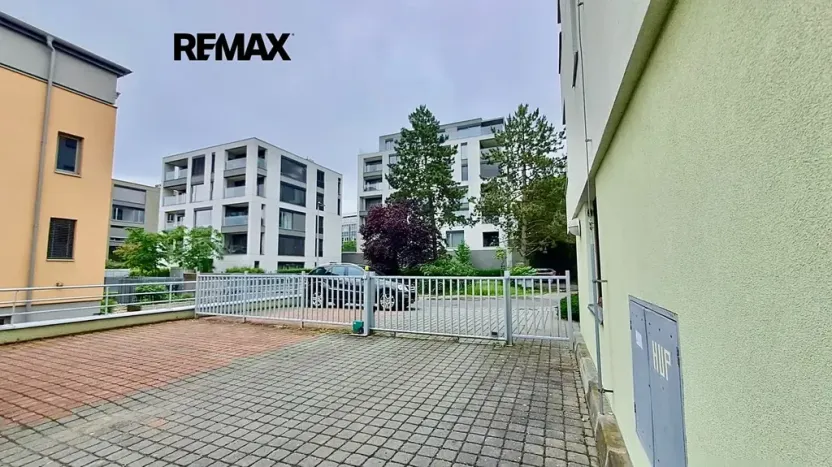 Pronájem bytu 2+kk, Praha - Podolí, Na hřebenech I, 38 m2