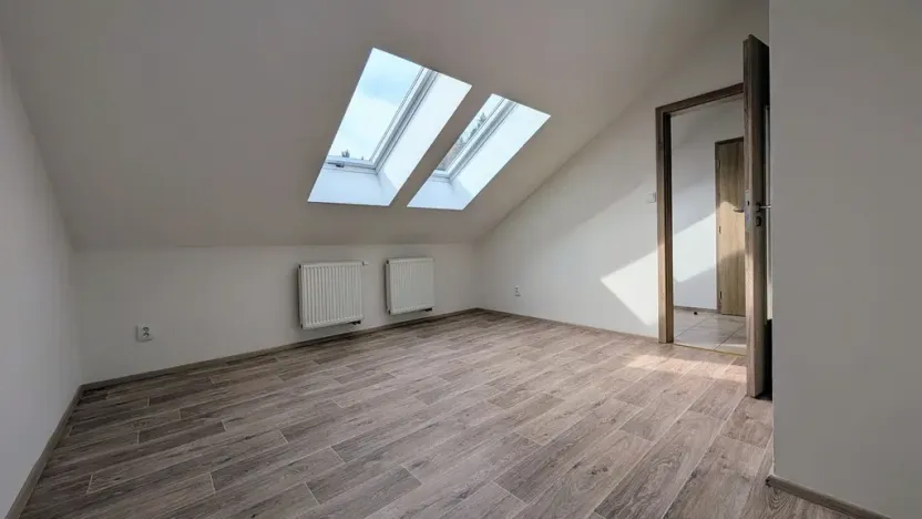 Pronájem bytu 4+kk, Peruc, U Koupaliště, 116 m2