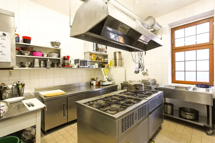 Prodej restaurace, Kladno, Štefánikova, 592 m2