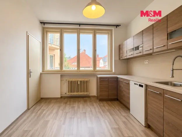 Pronájem bytu 3+1, Poděbrady - Poděbrady II, nám. T.G.Masaryka, 108 m2