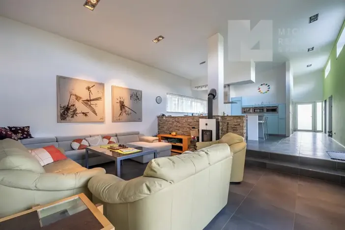 Prodej rodinného domu, Žernovník, 221 m2