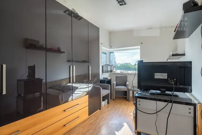 Prodej rodinného domu, Žernovník, 221 m2