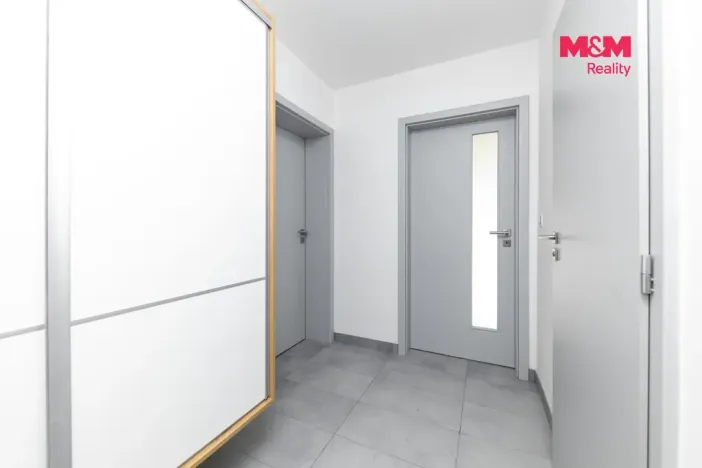 Prodej bytu 2+kk, Moravany, Višňová, 51 m2