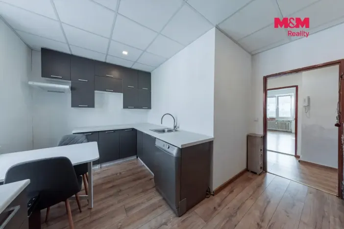 Prodej bytu 4+1, Sokolov, Heyrovského, 85 m2