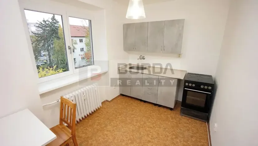 Pronájem bytu 1+1, Neratovice, 30 m2