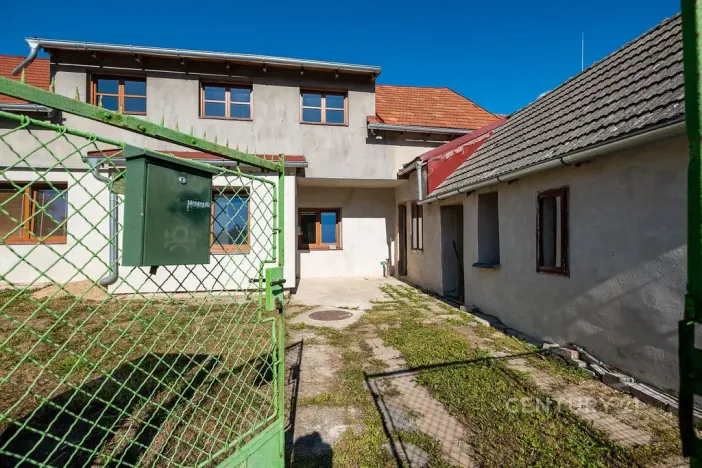 Prodej rodinného domu, Římov, K Přehradě, 160 m2