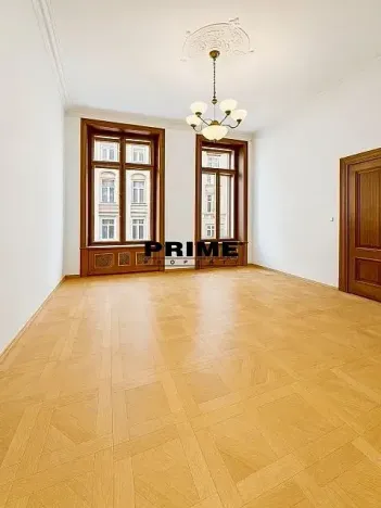 Pronájem kanceláře, Praha - Nové Město, Spálená, 174 m2